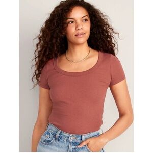 Old Navy Fitted Scoop Neck Ribbed Knit T-Shirt in Rust Size XS cotton blend